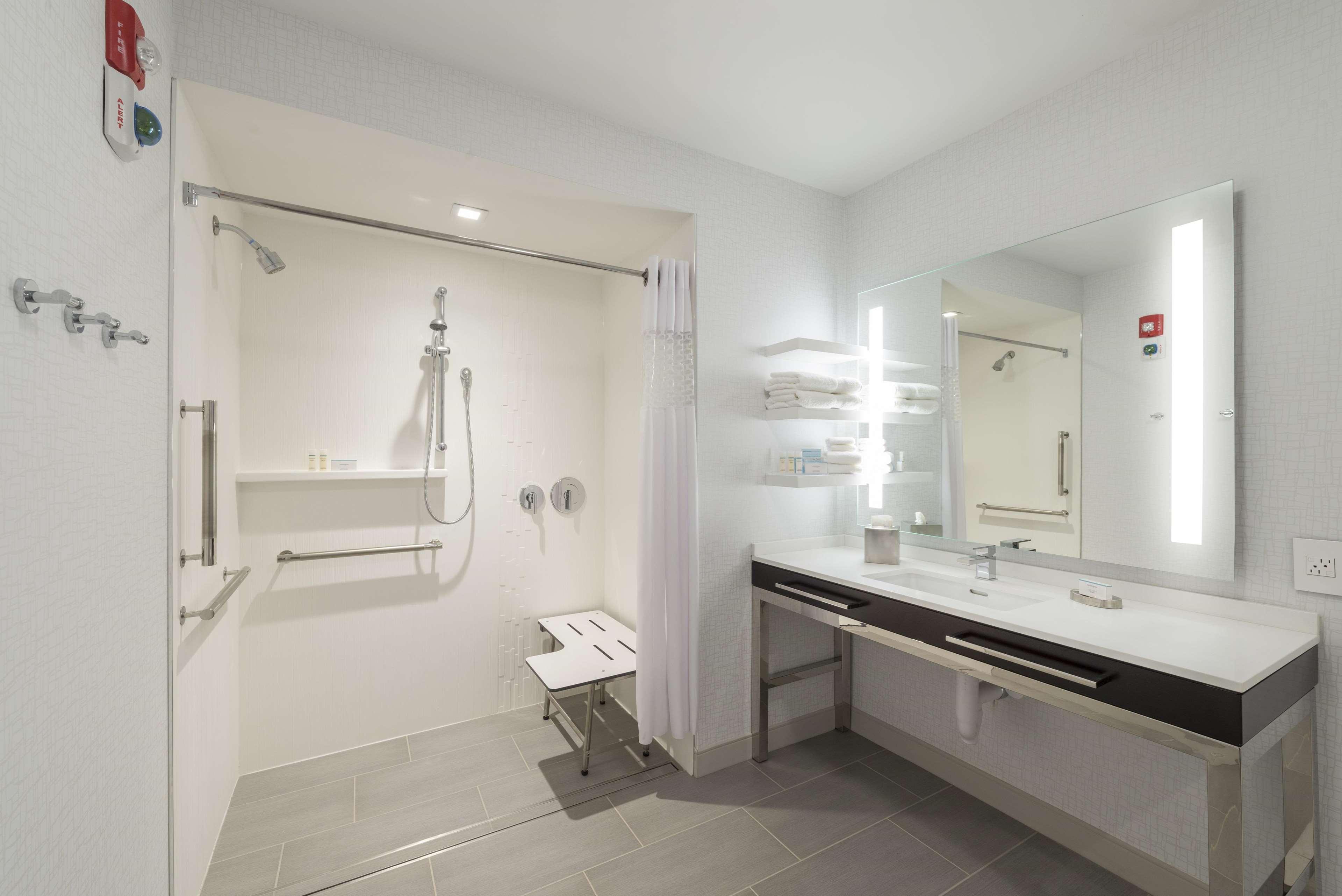 Hampton Inn & Suites Bridgewater, Nj Bagian luar foto