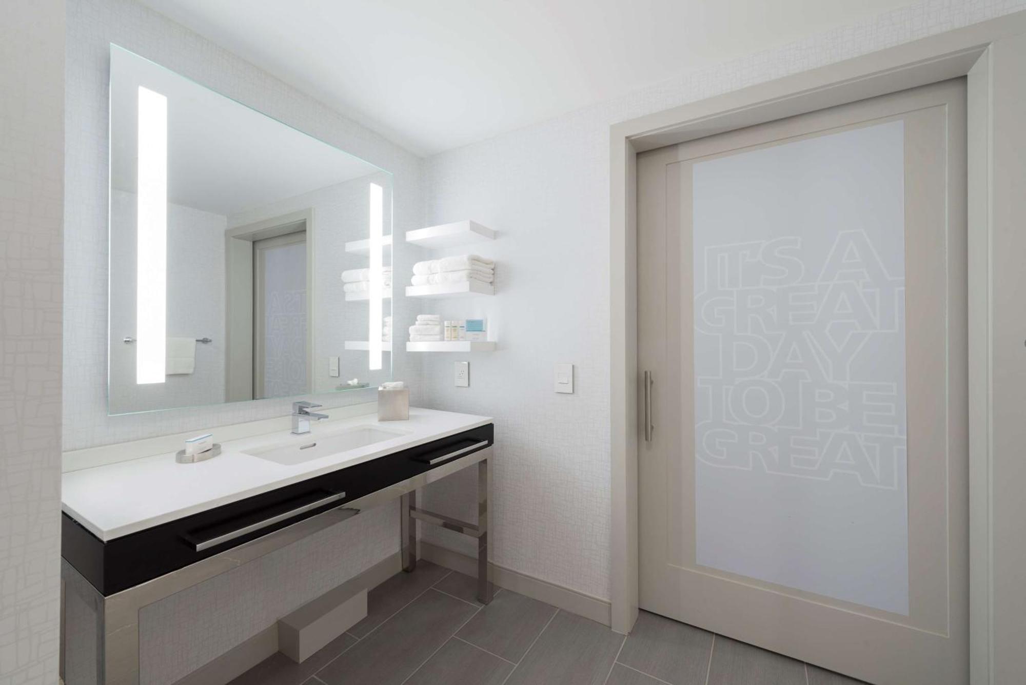 Hampton Inn & Suites Bridgewater, Nj Bagian luar foto