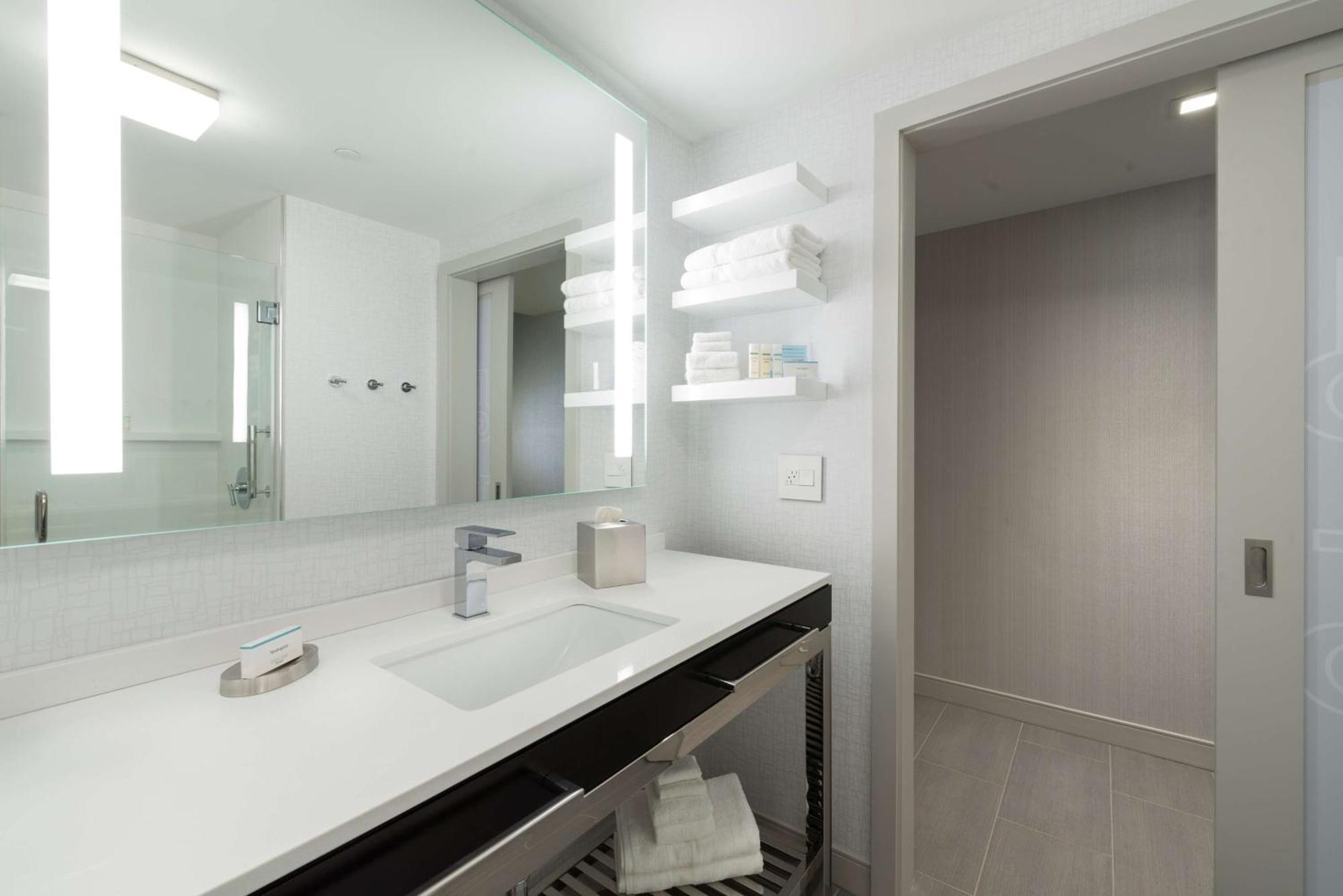 Hampton Inn & Suites Bridgewater, Nj Bagian luar foto