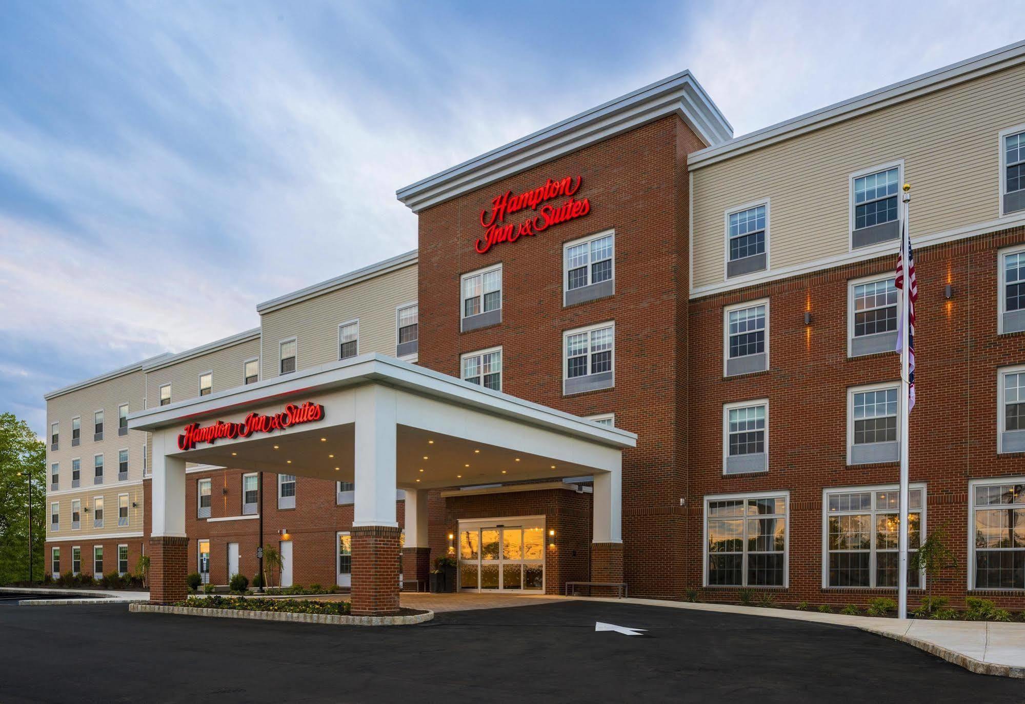 Hampton Inn & Suites Bridgewater, Nj Bagian luar foto